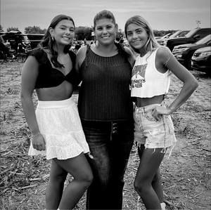 Meet your Posher, Liz